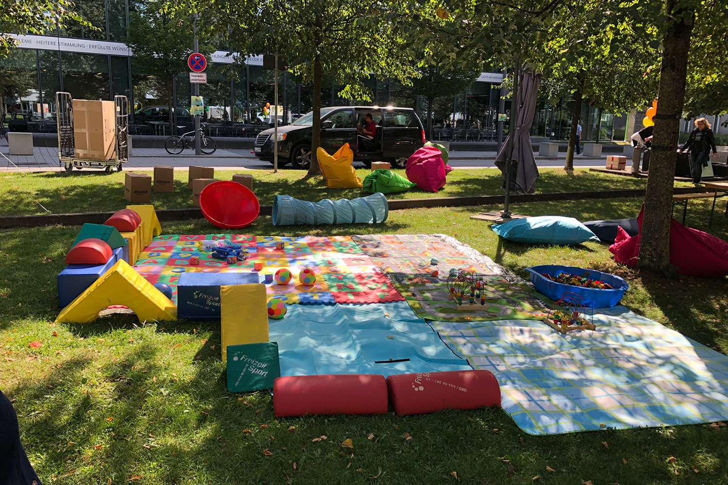 Referenzen_Events_Amazon_Kidsday_06